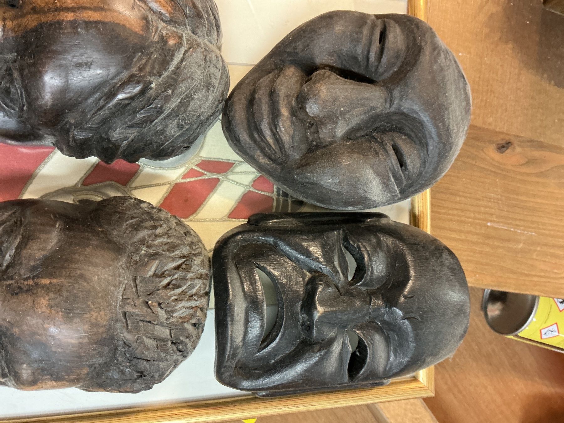 Sonstige Antiquitäten & Kunst: Lot Holzmasken – Gebraucht aus Bern von vielerart 1
