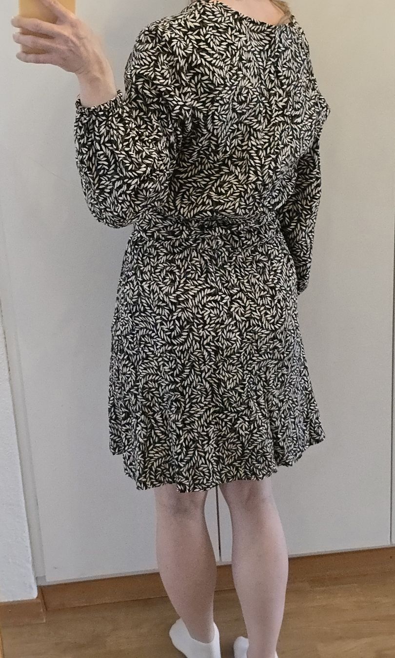 H&M Robes: Kleid H&M Grösse S/36 – D'occasion à Buchberg par MaddieF 1
