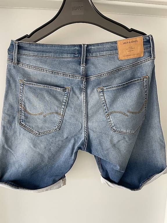 Jack & Jones Jeans: Shorts neufs jack Jones taille L / 34 – Nuovo (secondo la descrizione) da Lausanne venduto da chr_m7h2 3