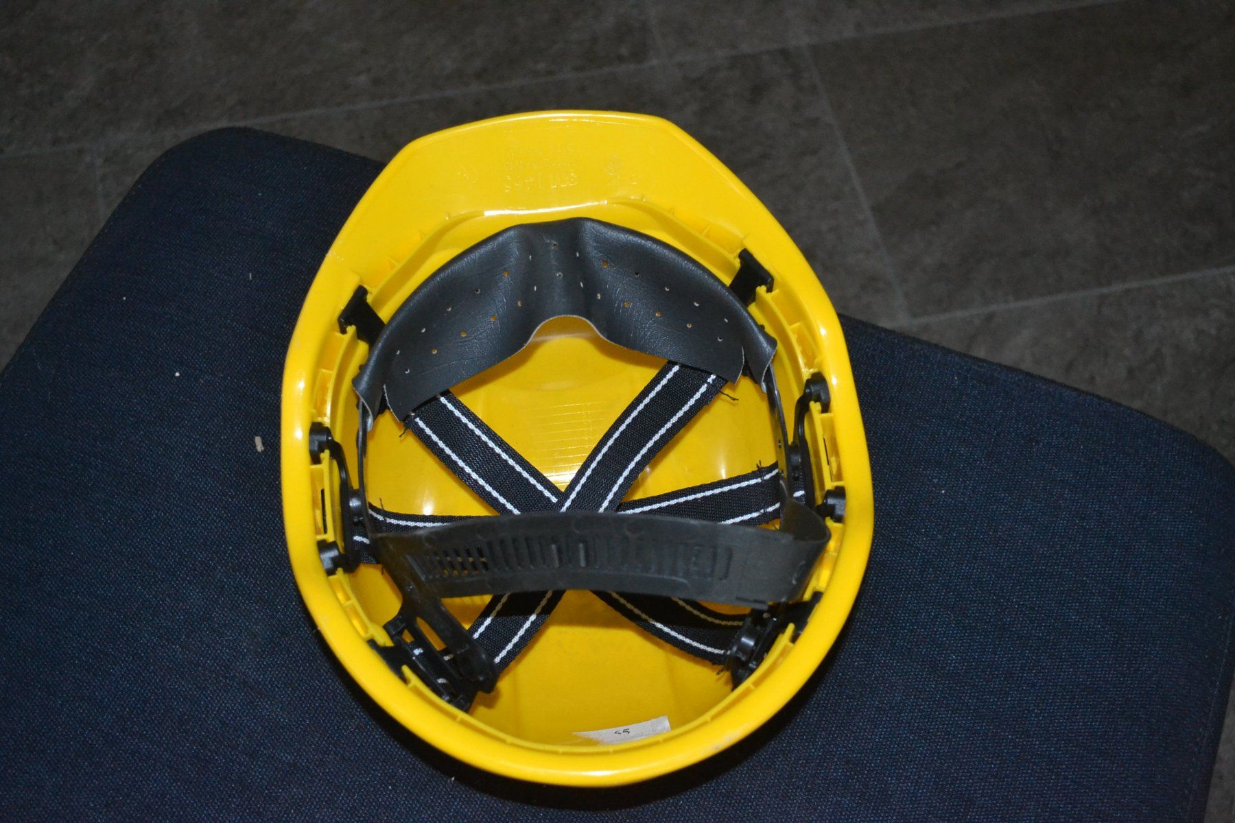 Protezione per viso e udito: Bauhelm Grösse 54 - 61 – Usato da Kölliken venduto da Knorrli58 2