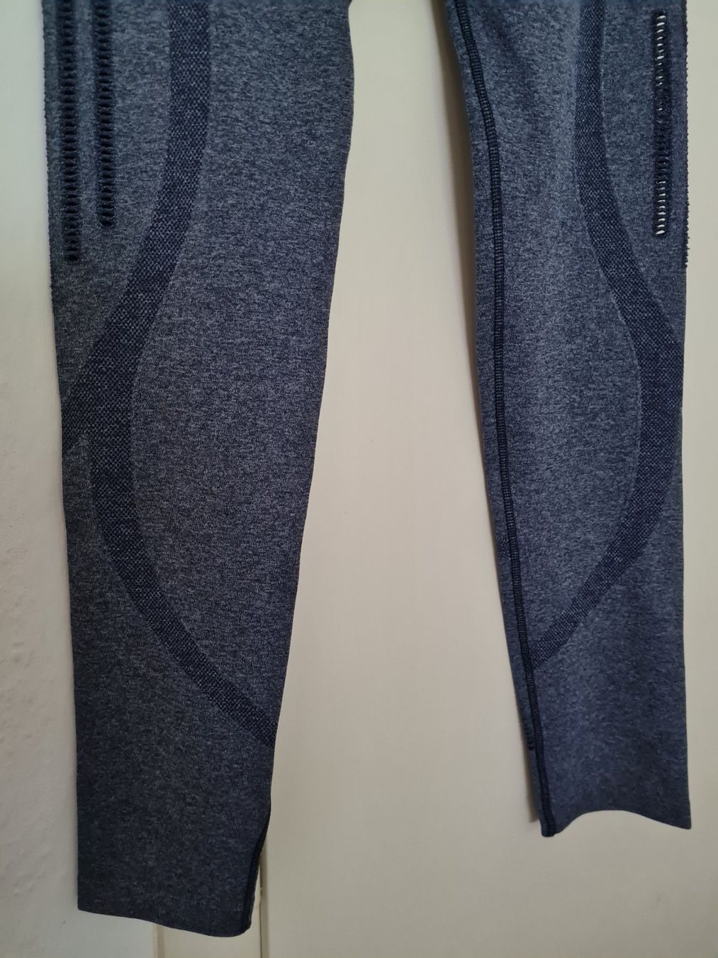 Leggings: Ensemble – Nuovo e nell'imballaggio originale da Grand-Lancy venduto da ana_7y2f 3