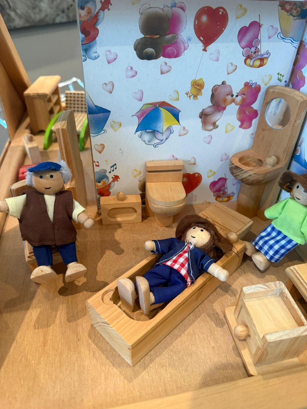 Case e mobili per bambole: Wunderschönes Holzpuppenhaus, komplett eingerichtet! – Usato da Meierskappel venduto da Nowe1 4