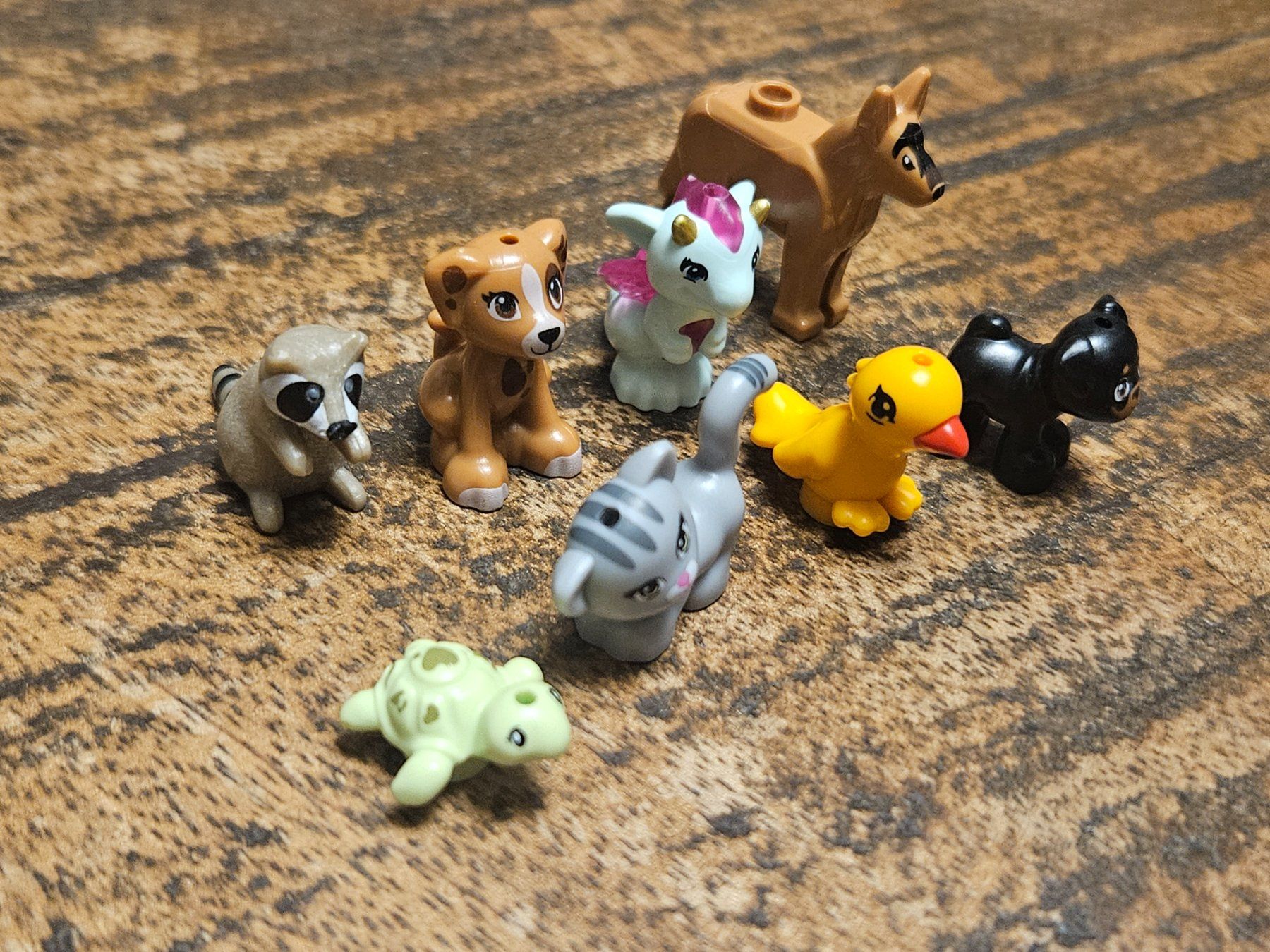 Lego Kit di costruzioni: lego figurines lot de  8 animaux – Usato da Confignon venduto da Ecrofigs 1