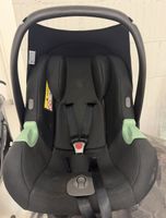 Babyschale schwarz mit Adaptern guter Zustand