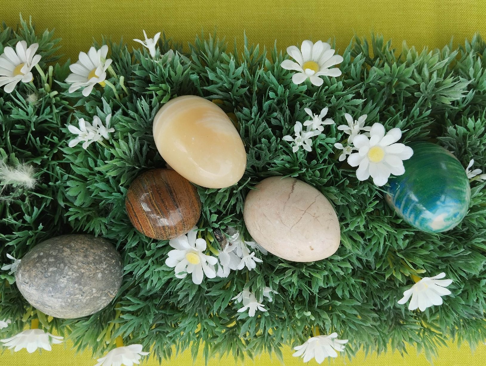 Tutte le decorazioni: Oster-Deko Eier Set aus Naturstein – Usato da Mörigen venduto da sigi2572 2