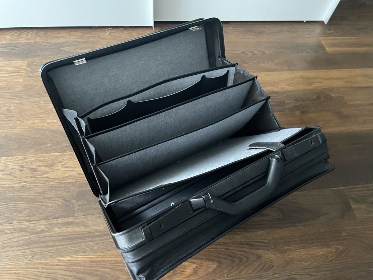 Valigie & Borse: Aktenkoffer verschliessbar – Usato da Gutenswil venduto da mic_lgx6 1