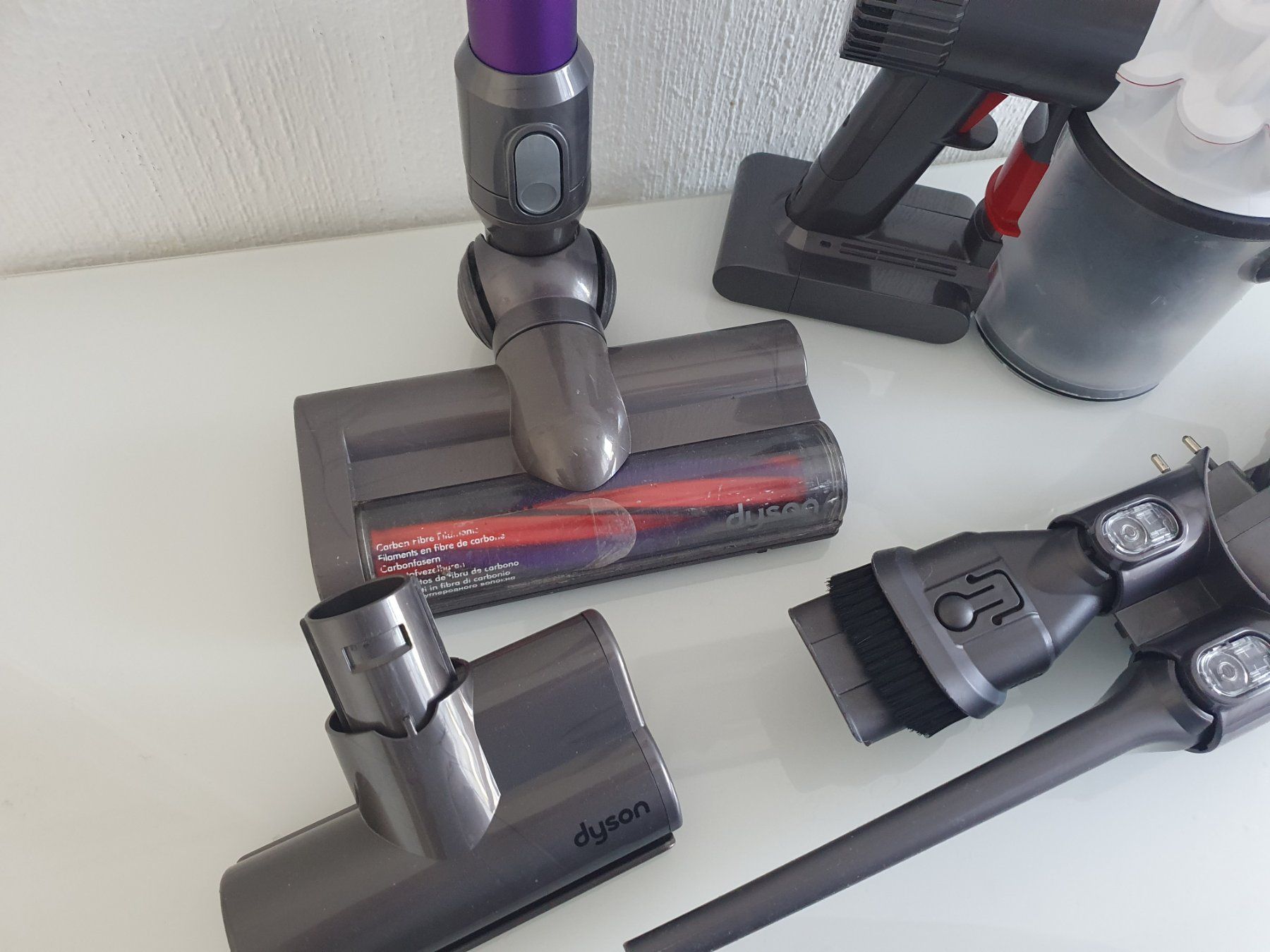 Dyson Aspirapolveri & Accessori: Dyson V6 d'occasion avec plusieurs accessoires – Usato da Lausanne venduto da Af2016 3