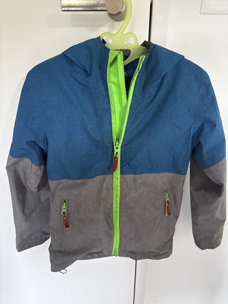Rukka Vestes: Rukka Regenjacke, Grösse 128 – D'occasion à Horgen par Taravao