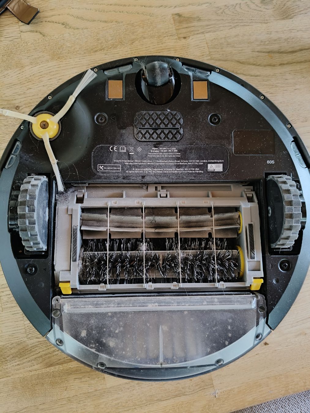 Irobot Aspirapolveri & Accessori: iRobot Roboterstaubsauger – Usato da Utzenstorf venduto da green29 1