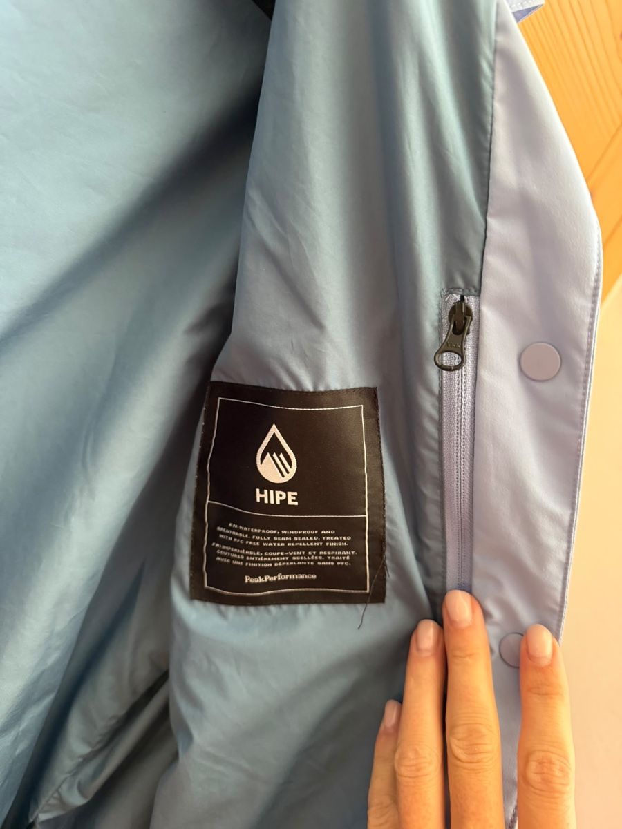 Peak Performance Vestes: Coach Jacket Peak Performance – D'occasion à Pontresina par cli_g8qv 3