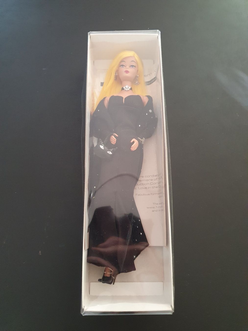 Poupées: 1. Modern Circle Barbie, 2003 – D'occasion à Zürich par summersand