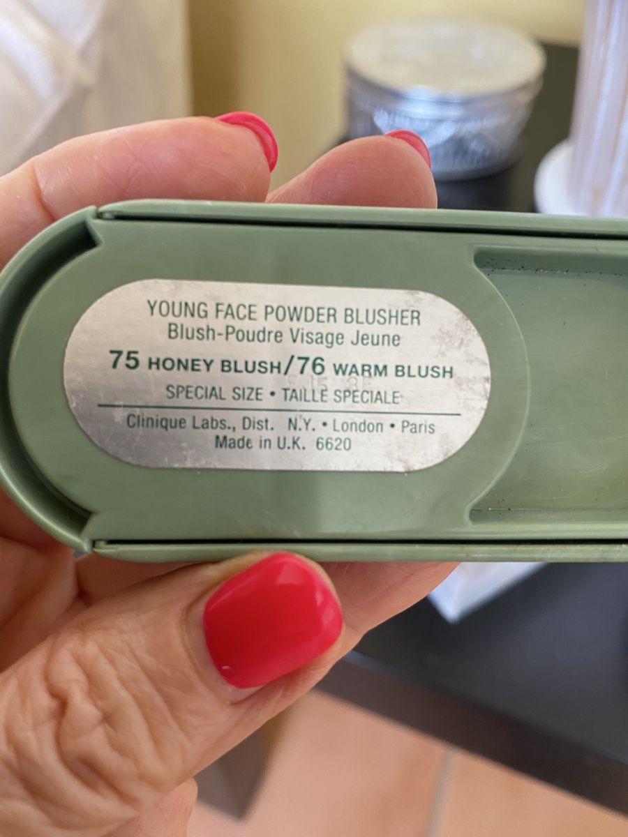 Clinique Make-up: Clinique Blush poudre No75 neuf – Nuovo (secondo la descrizione) da Belmont-sur-Lausanne venduto da chu_vxf5 1