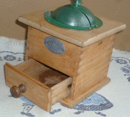 Küchengeräte: Kaffee-Mühle Mutzig Framont – Gebraucht aus Effretikon von Heimstudio 1