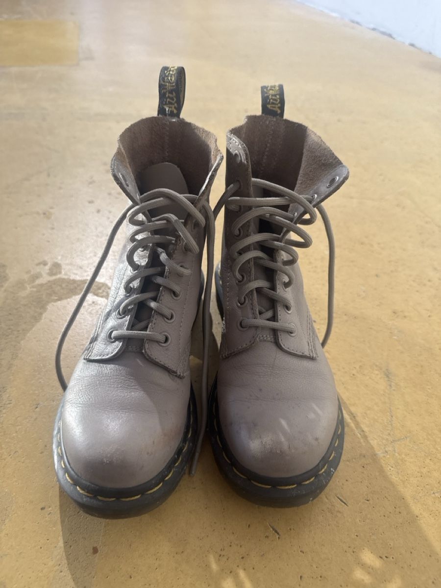 Dr. Martens Scarpe da donna: Dr. Martens 1460 Pascal – Usato da Luzern venduto da cha_hz5g 1