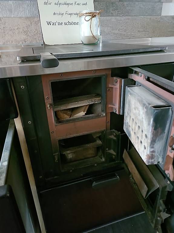 Cuisinières: Klassischer Tiba-Holzherd  Fachgerecht ausgebaut! – D'occasion à Schangnau par schagglin92 2