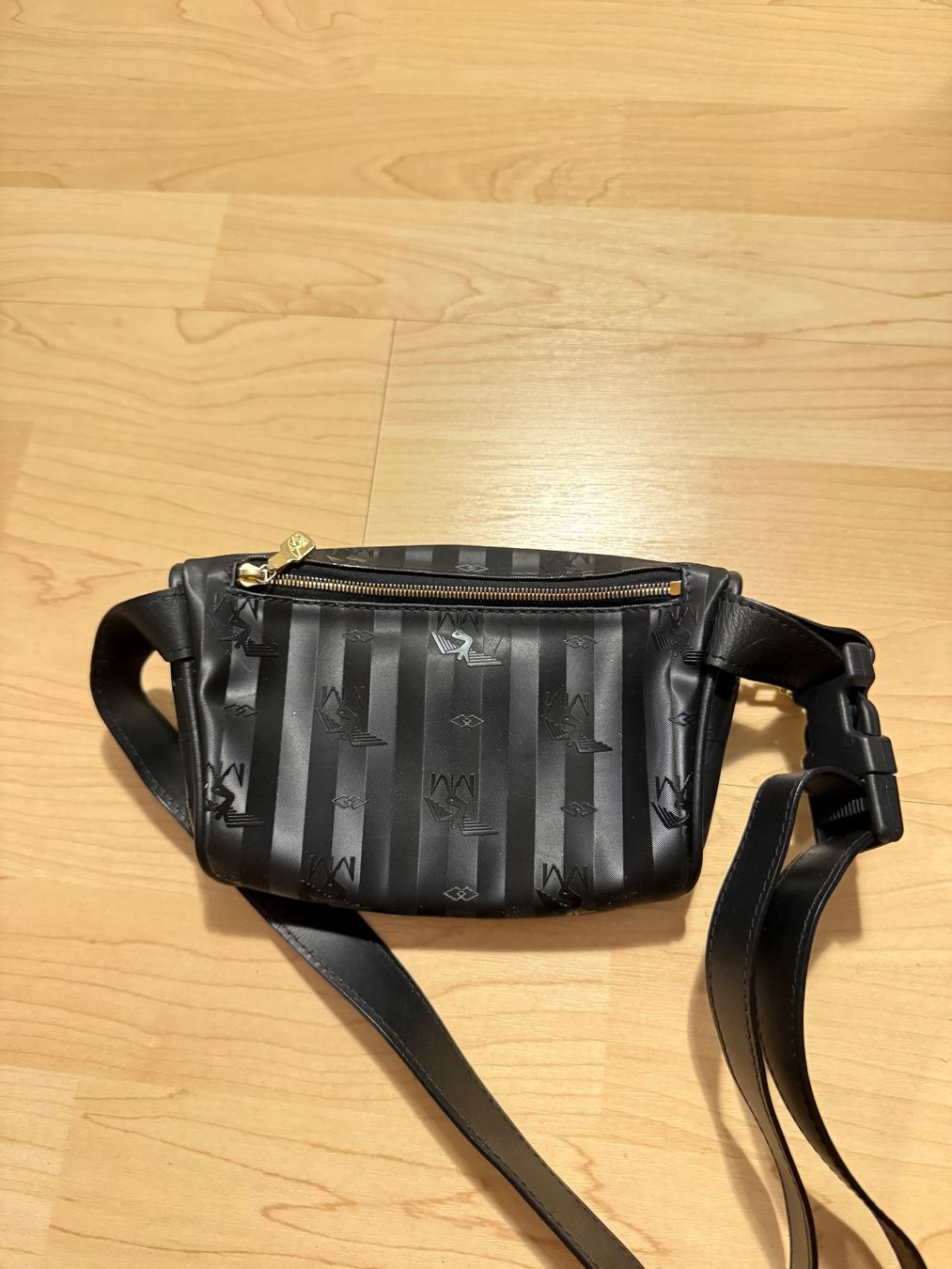 Maison Mollerus Borse da donna: Mollerus Gürteltasche schwarz – Nuovo (secondo la descrizione) da Würenlos venduto da mia_bb9b 1
