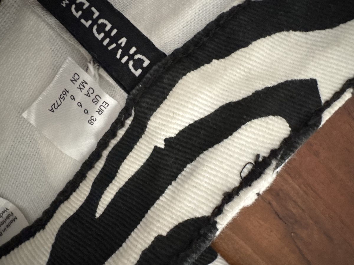 H&M Pantaloni: DIVIDED Hose Zebra Muster Schwarz Weiss Groesse 38 – Nuovo (secondo la descrizione) da Allschwil venduto da ana_87pj 3