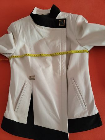 Elegante Echtlederjacke, weiss/schwarz, Gr. 34, neuwertig