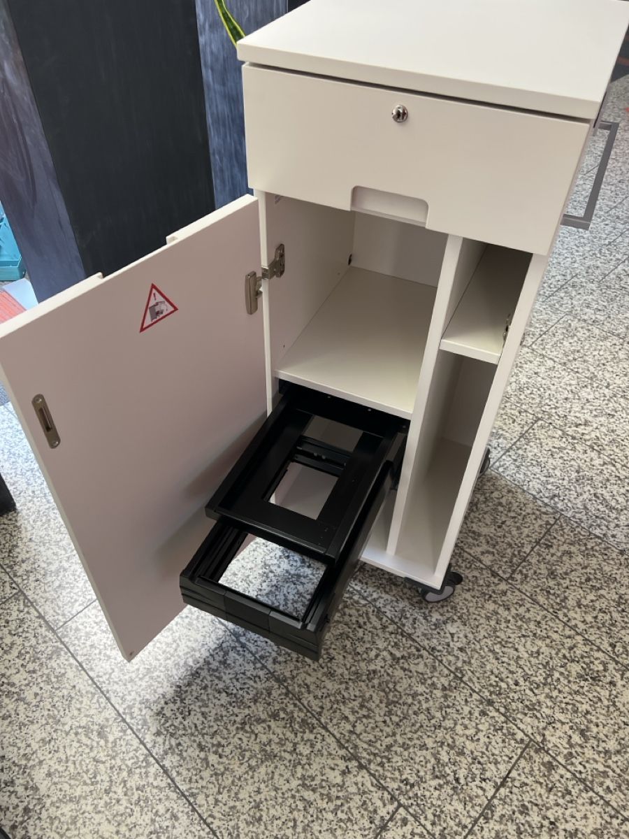 Banconi: Bürotrolley mit Rollen – Nuovo e nell'imballaggio originale da Hundwil venduto da panzermech 2