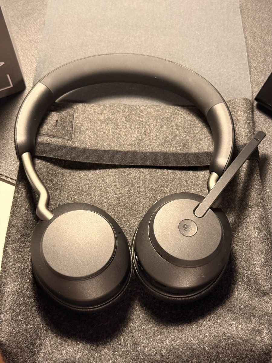 Jabra Cuffie: Jabra Evolve2 65 - neuwertig (ohne Dongle) – Usato da Windisch venduto da YoungJoel 1