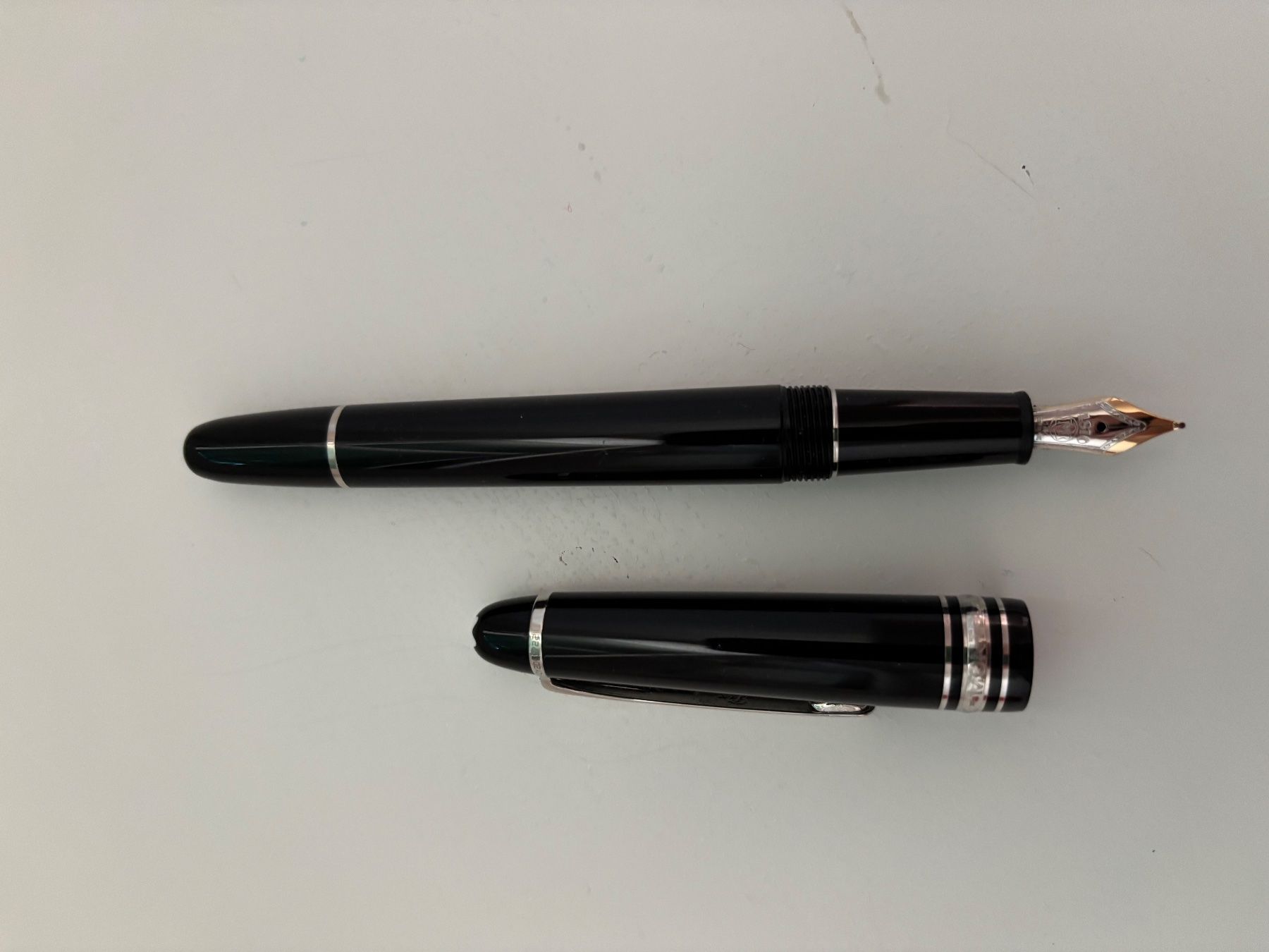 Montblanc Altro in Scrittura & Disegno: Füllfederhalter Montblanc – Usato da Winterberg ZH venduto da gsc8303 3