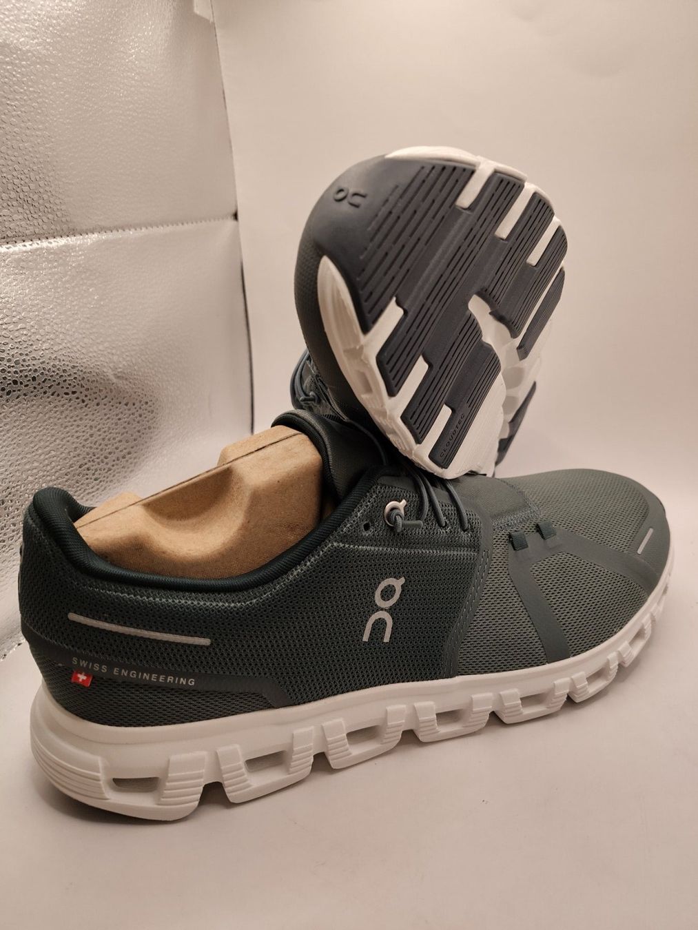 On Scarpe da uomo: On Running - Cloud 6 Gr. 46 – Nuovo e nell'imballaggio originale da Dällikon venduto da Retouren_Resale