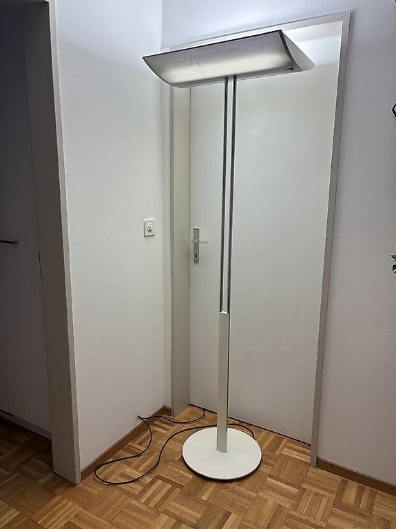 Lampade: Stehleuchte für Wohnzimmer oder Büro – Usato da Zürich venduto da dea_x2pj 1