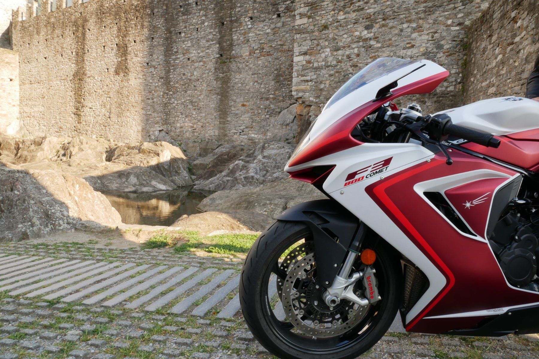 MV Agusta Strada: MV Agusta F3 800 Rosso – Usato da sementina venduto da Dani142 4