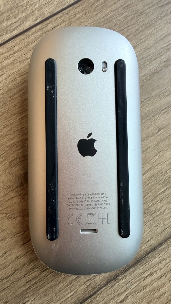 Apple Tastiere: Apple Keyboard und Maus weiss – Usato da Baldingen venduto da Mcknabe 1
