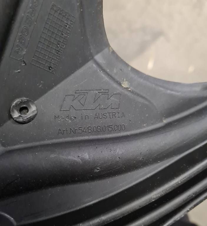Alle Motorradersatzteile: KTM Kurze Kennzeichenhalterung 2004-2007 – Gebraucht aus Schachen b. Reute von Quattroknicke 1