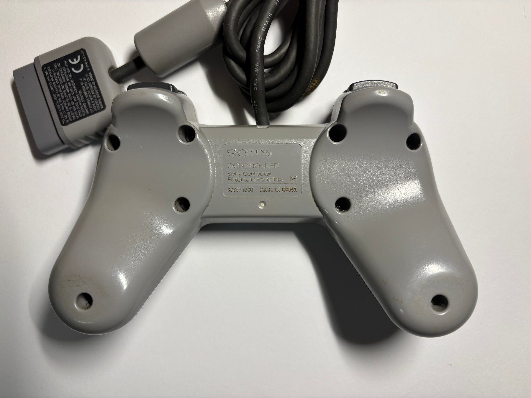 Sony Controller: PS1 - Controller – Gebraucht aus Allschwil von Bullach 1