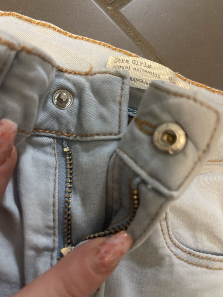 Zara Hosen: Zara Jeans, Gr. 104, hellgrau – Neu (gemäss Beschreibung) aus Zürich von Belisimo 2