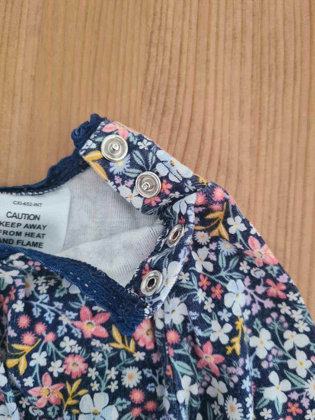 Carter's Camicette, T-shirt & Top: Langarmshirt Carter's floral Grösse 12M – Usato da Horw venduto da Mirii91 2