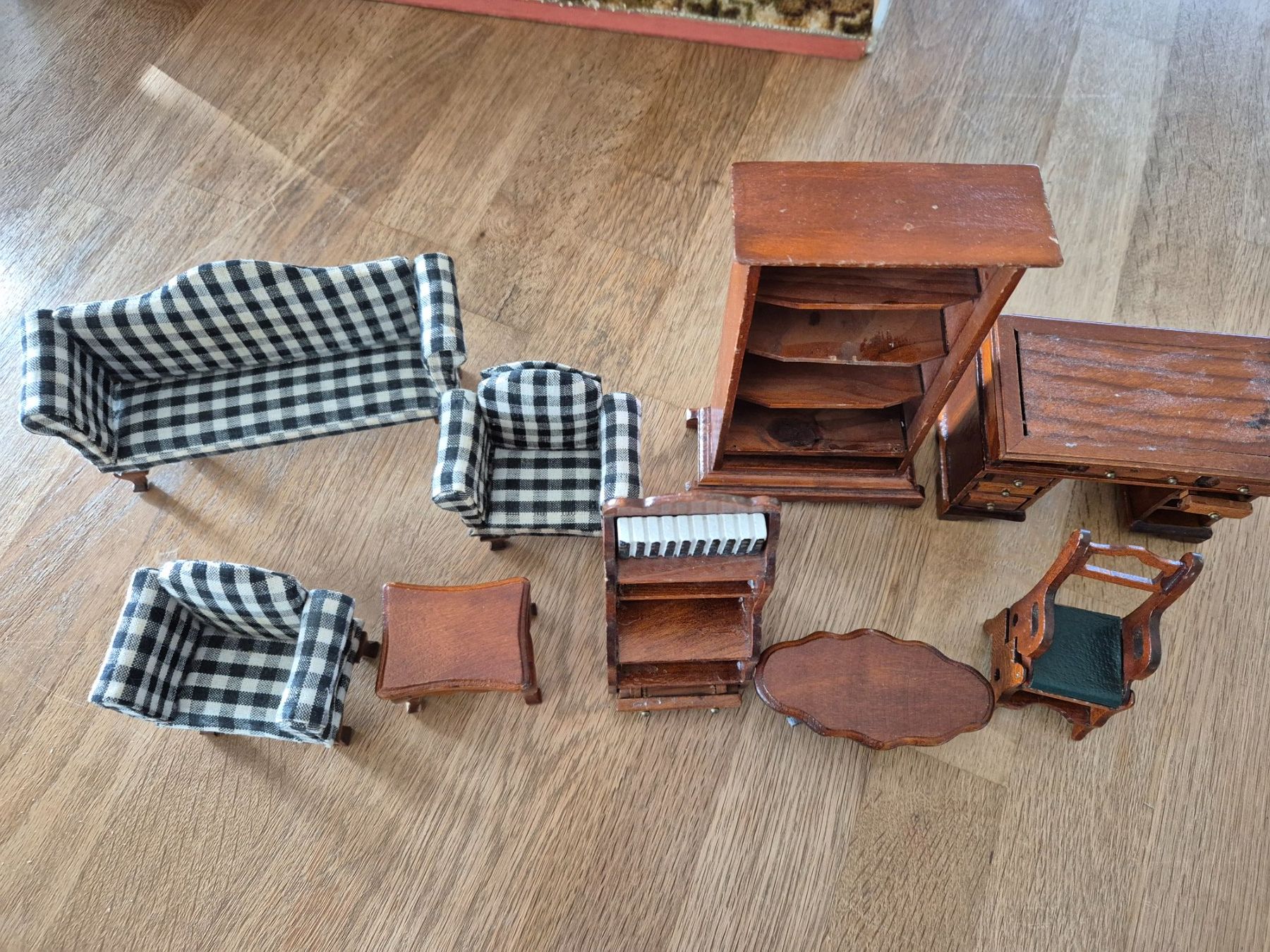 Case e mobili per bambole: Puppenhaus Möbel antik – Usato da Kloten venduto da techni 1