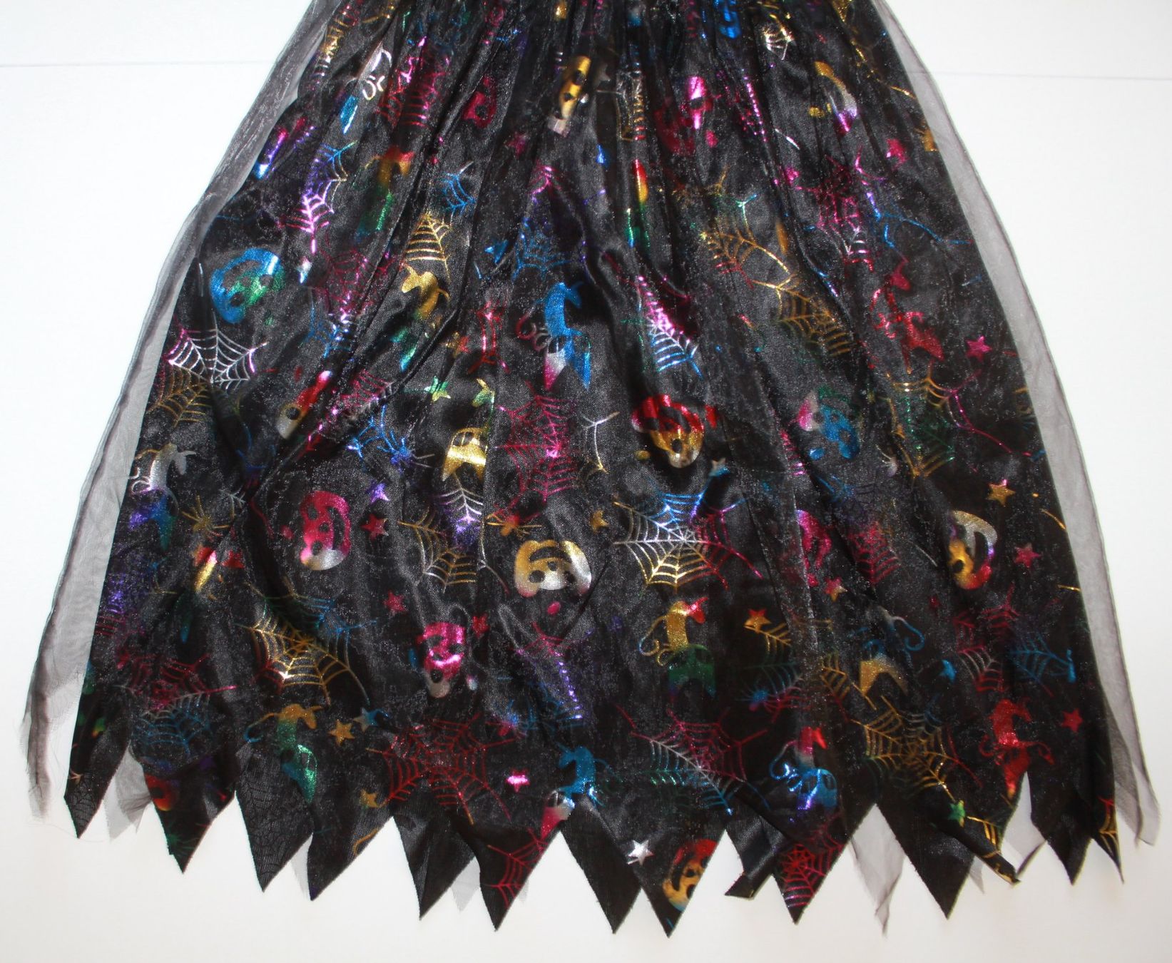 Costumi: Costume sorcière / Hexe t. 5 - 7 ans – Usato da Peseux venduto da CoolShoping 4