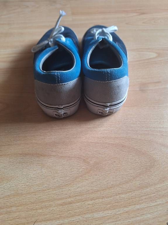 Chaussures hommes: VANS model Authentic  – D'occasion à Zug par bli_kz2v 1