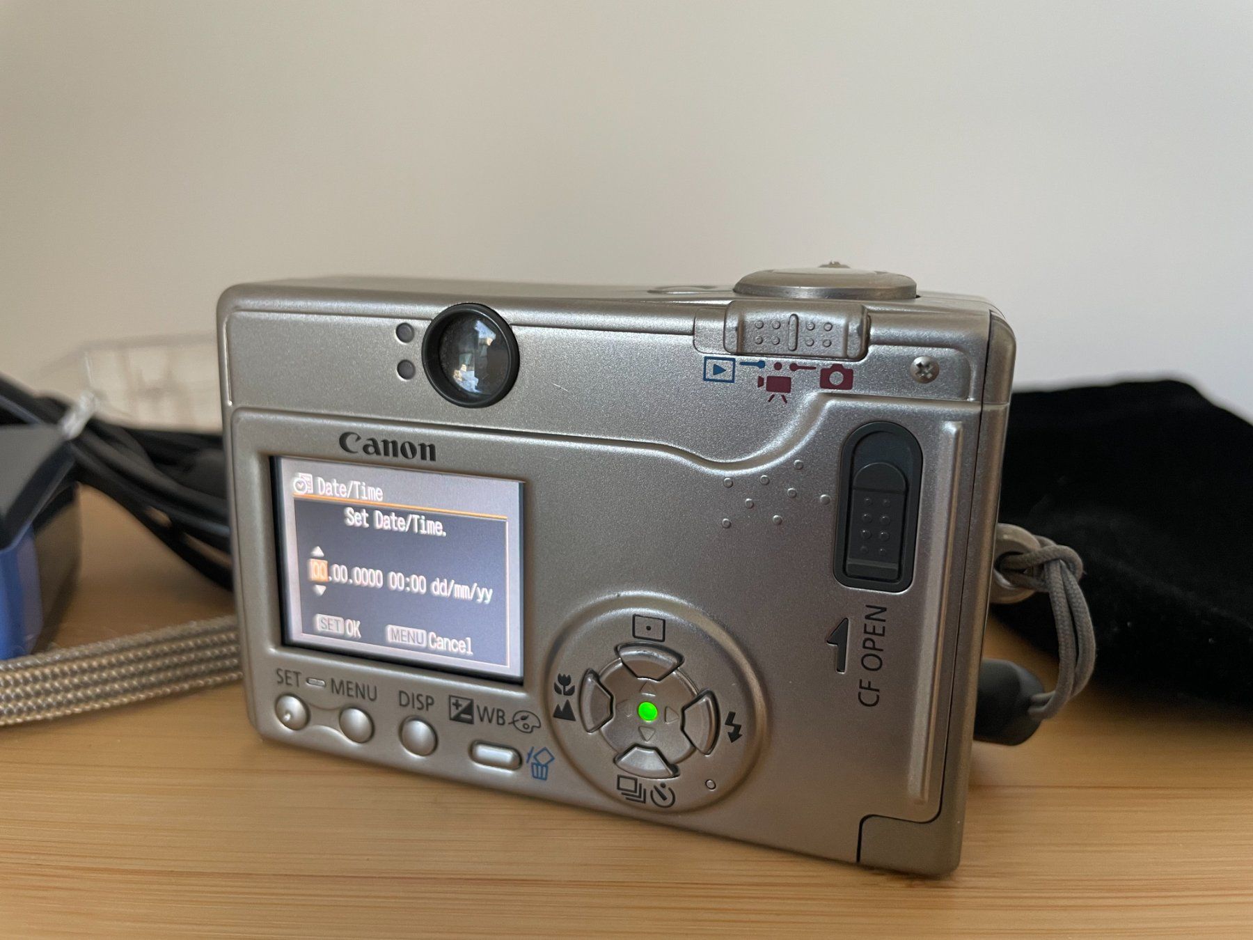 Canon Fotocamera: Canon Ixy Digital 320 – Difettoso da Petit Lancy venduto da gil_hr6v 5