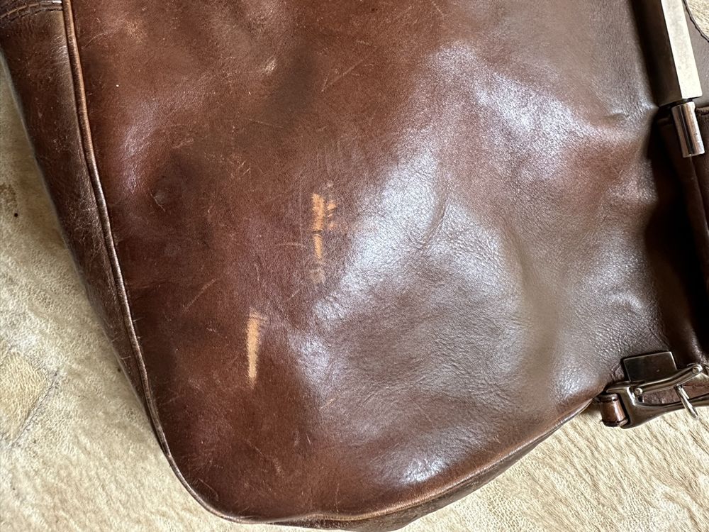 Numero 10 Tasche (Gebraucht) in Himmelried für CHF 250 – mit