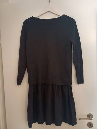 Kleid aus reiner Wolle von Cos mit integriertem Rock