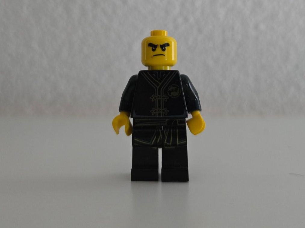 Lego Giocattoli: Lego Ninjago Black Kimono Outfit – Usato da Suhr venduto da fuva23