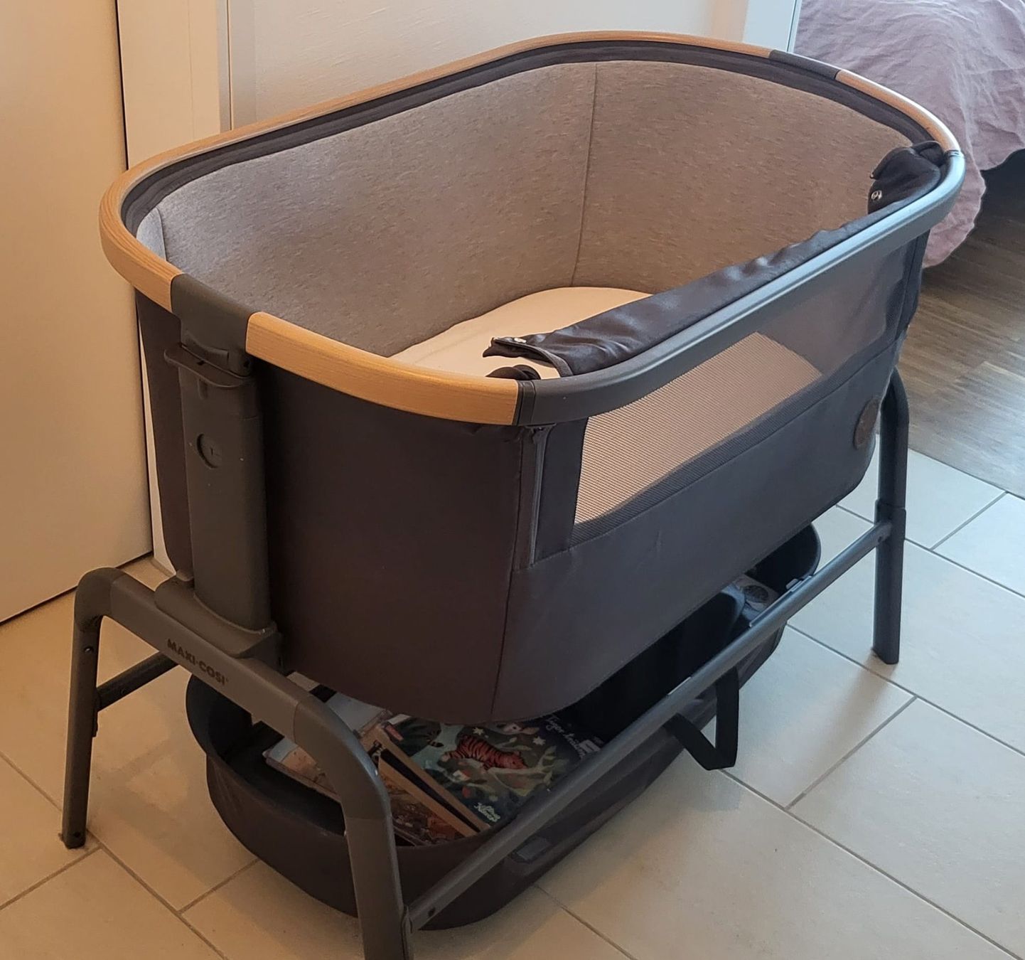 Berceaux: Maxi Cosi Lora Beistellbett – D'occasion à Zürich par maliquila 1