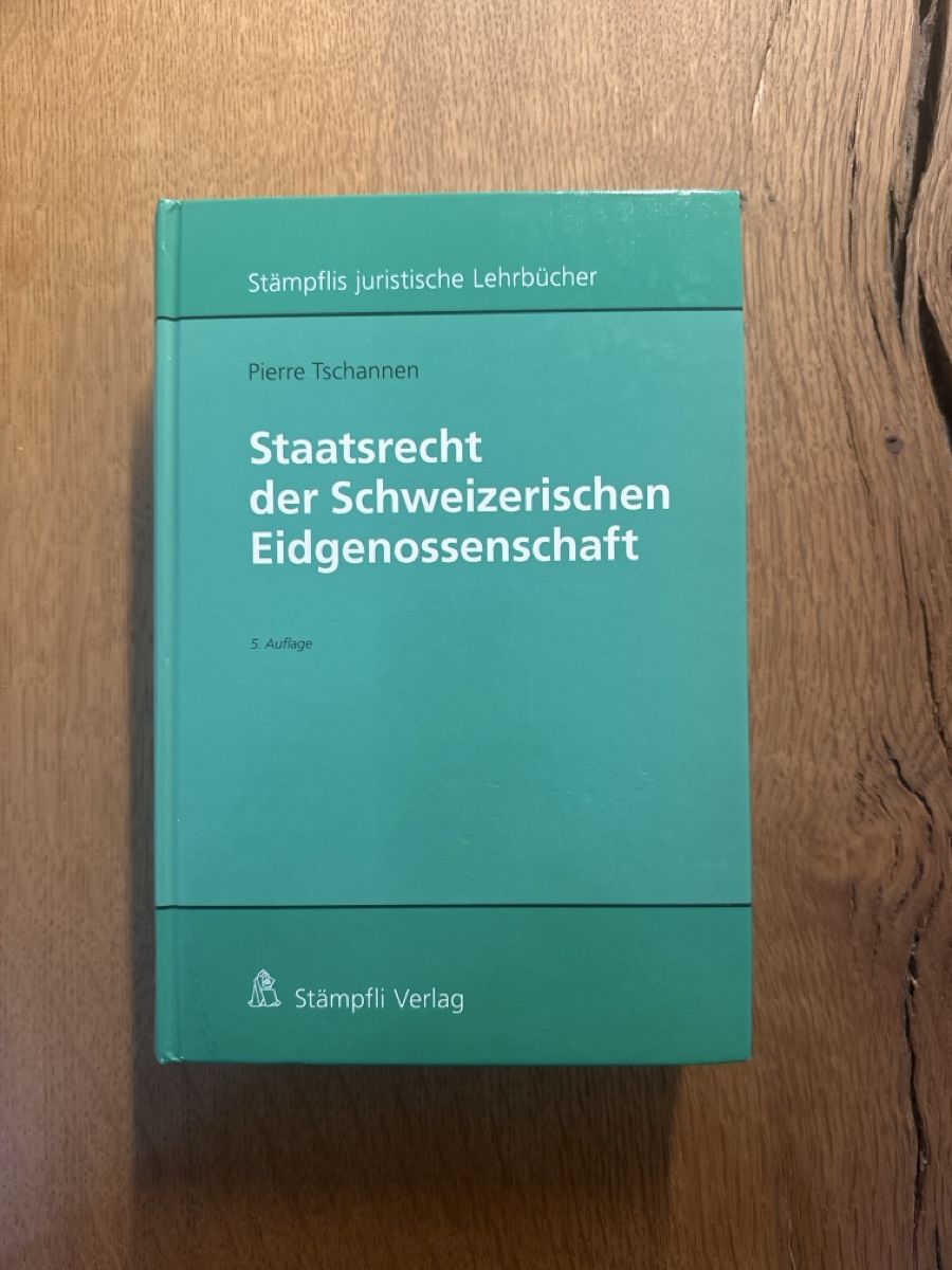 Livres: Staatsrecht der Schweizerischen Eidgenossenschaft – D'occasion à Zürich par clarissataiana