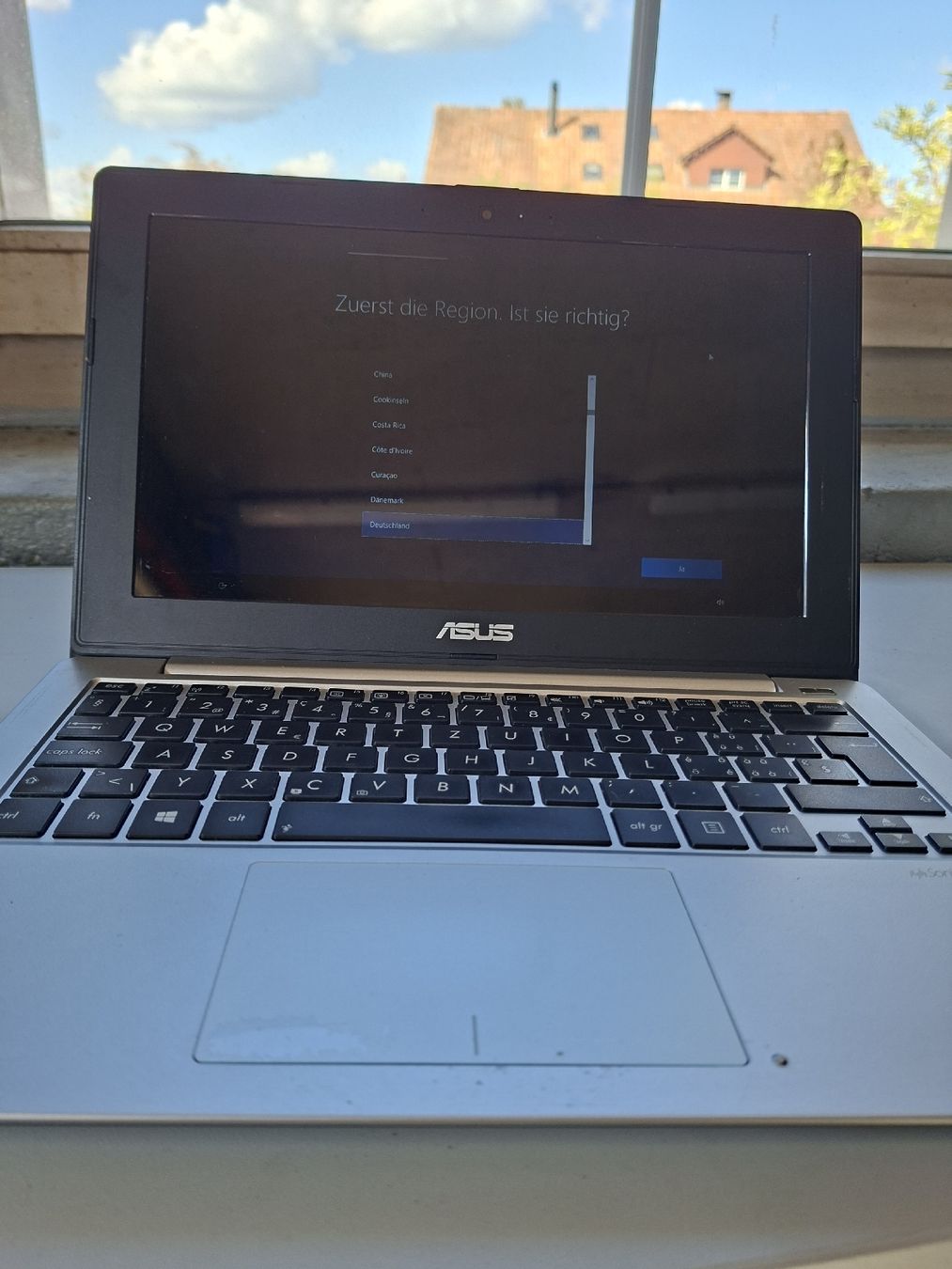 Asus Notebook: ASUS Notebook  X201E Intel Celeron 4GB RAM gebraucht – Usato da Oberhasli venduto da Cortina