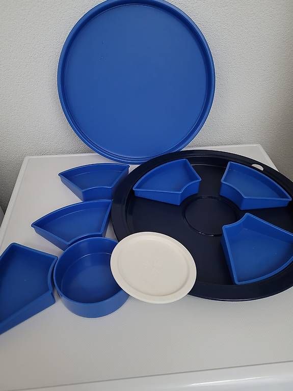 Tupperware Piatti di portata: Tupperware Servierplatte blau Snackteller Set Schale Dose – Usato da Zofingen venduto da Loop_ReSale 3