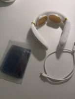 Nackenmassagegerät SKG weiss neu mit Zubehör