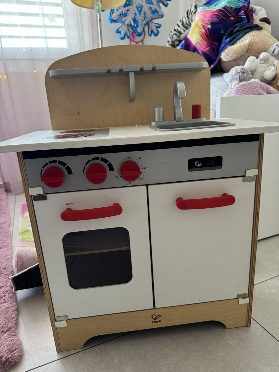 Jouets: Spielküche Holz Haple – D'occasion à Ettingen par B8183