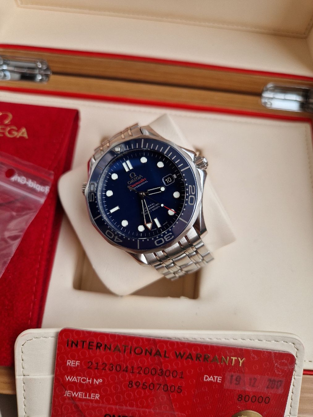 Omega Uhren: Omega Seamaster Professional Automatic 300M cadran Blue  – Gebraucht aus Grand-Lancy von Swiss-vintage1974 2