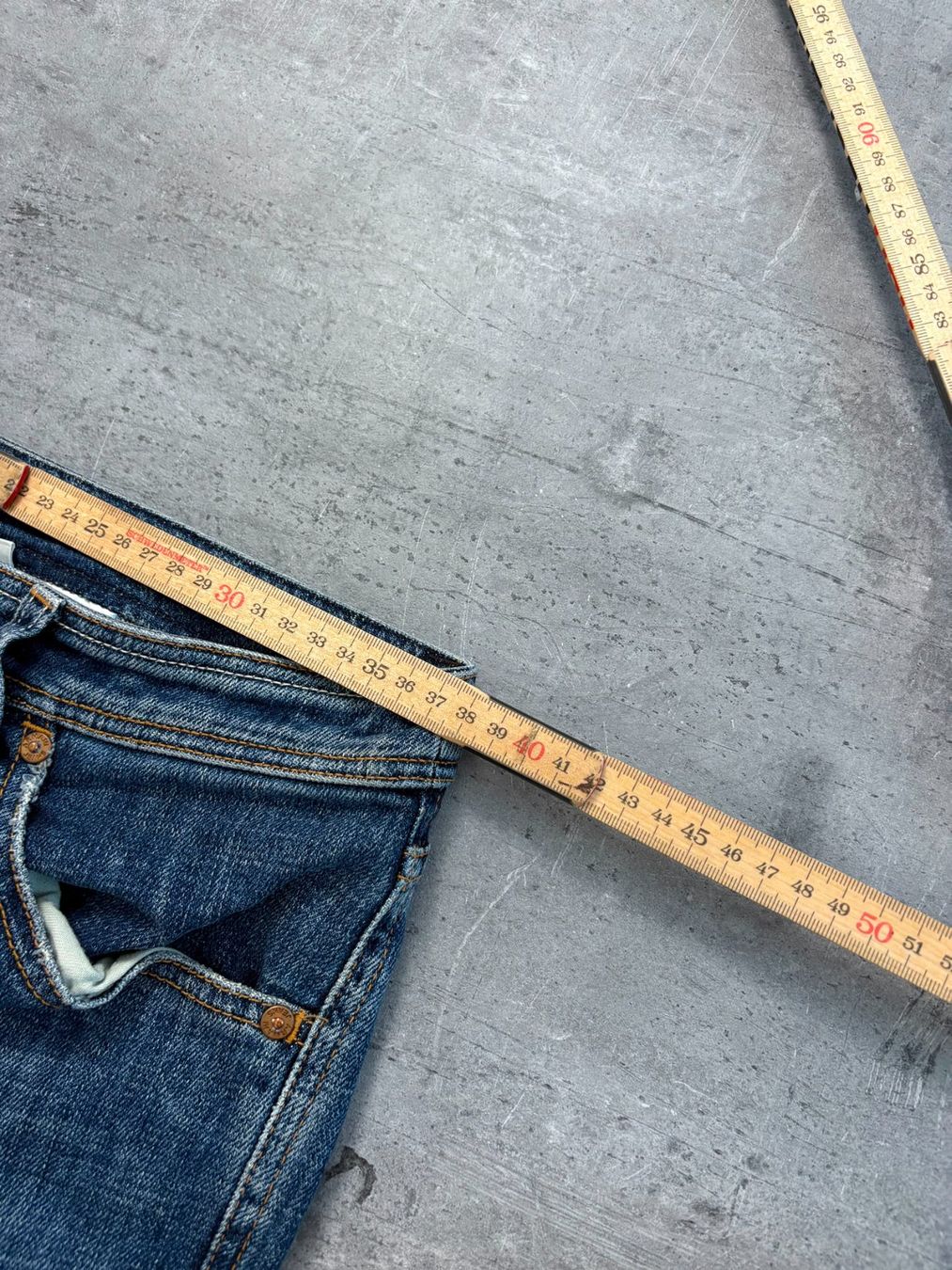 Armani Jeans: Vintage Armani Bootcut Flared Jeans (S) – Nuovo (secondo la descrizione) da Werdenberg venduto da hase.vintage 8