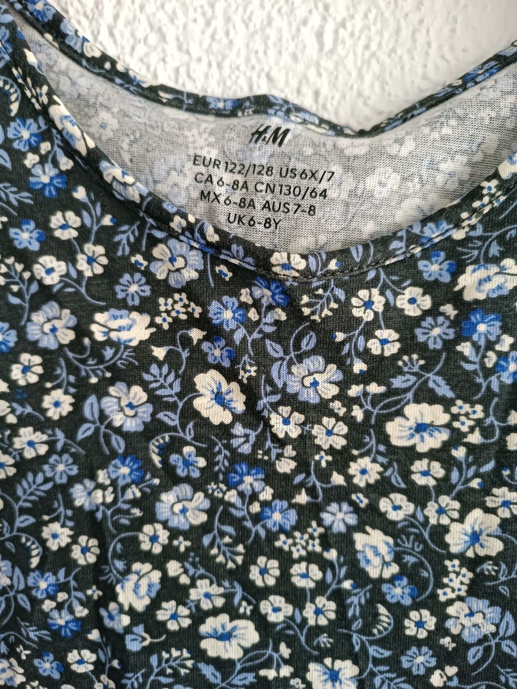H&M Vestiti & Gonne: Kleid / Rock Mädchen Gr 122 / H&M – Usato da Binz venduto da julijuli 5