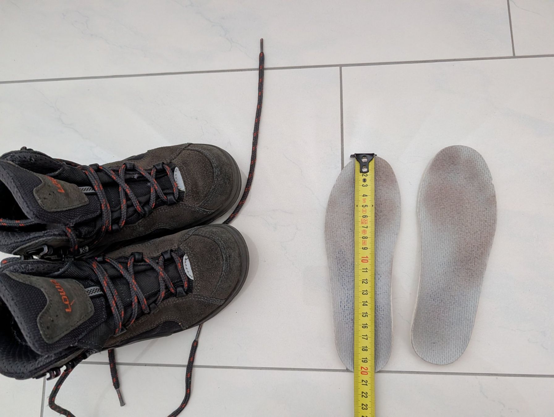 Lowa Scarpe per ragazzi: Lowa Wanderschuhe Gr. 31 – Usato da Zürich venduto da es8046 4